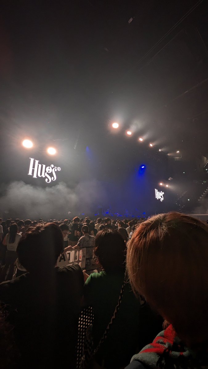tau0Z's tweet photo. #Hugs 参戦してました👁️‍🗨️
最初から最後までブチアゲセトリすぎた https://t.co/tgyw6ZI4Sx