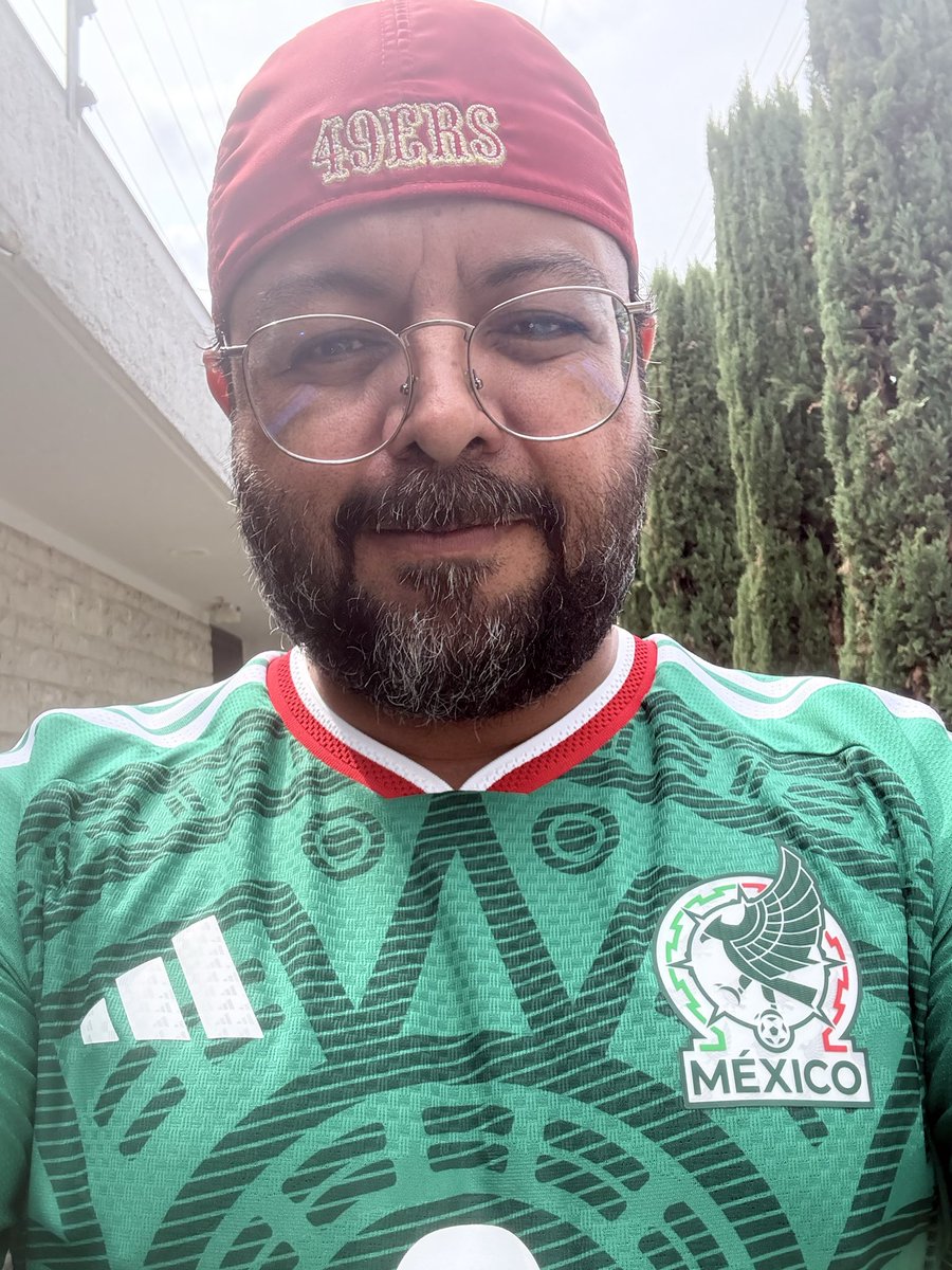 dickm79's tweet photo. @49ers #NoEnglishToday Vamos México 🇲🇽 #Fieles!! #YsiSí #FielesALaBahía https://t.co/l4G2twor1d