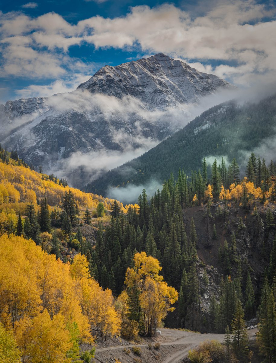CynicalPublius's tweet photo. 📸JULY 4TH WEEKEND AMERICA 250 PHOTOGRAPHY TIMELINE CLEANSE📷       

America the Beautiful!🇺🇸🎆🫡

Continuing my Independence Day weekend exploration of America's beauty through my own photographs, it's time to head to fall colors in the Rockies.

The aspens might not be as amazing as East Coast fall colors, but where else do you see mountains like this?

This was taken in Silverton, Colorado.

Nikon D850, Nikkor 24-120mm zoom @ 70mm, handheld, f/8.0, ISO 64, 1/160th