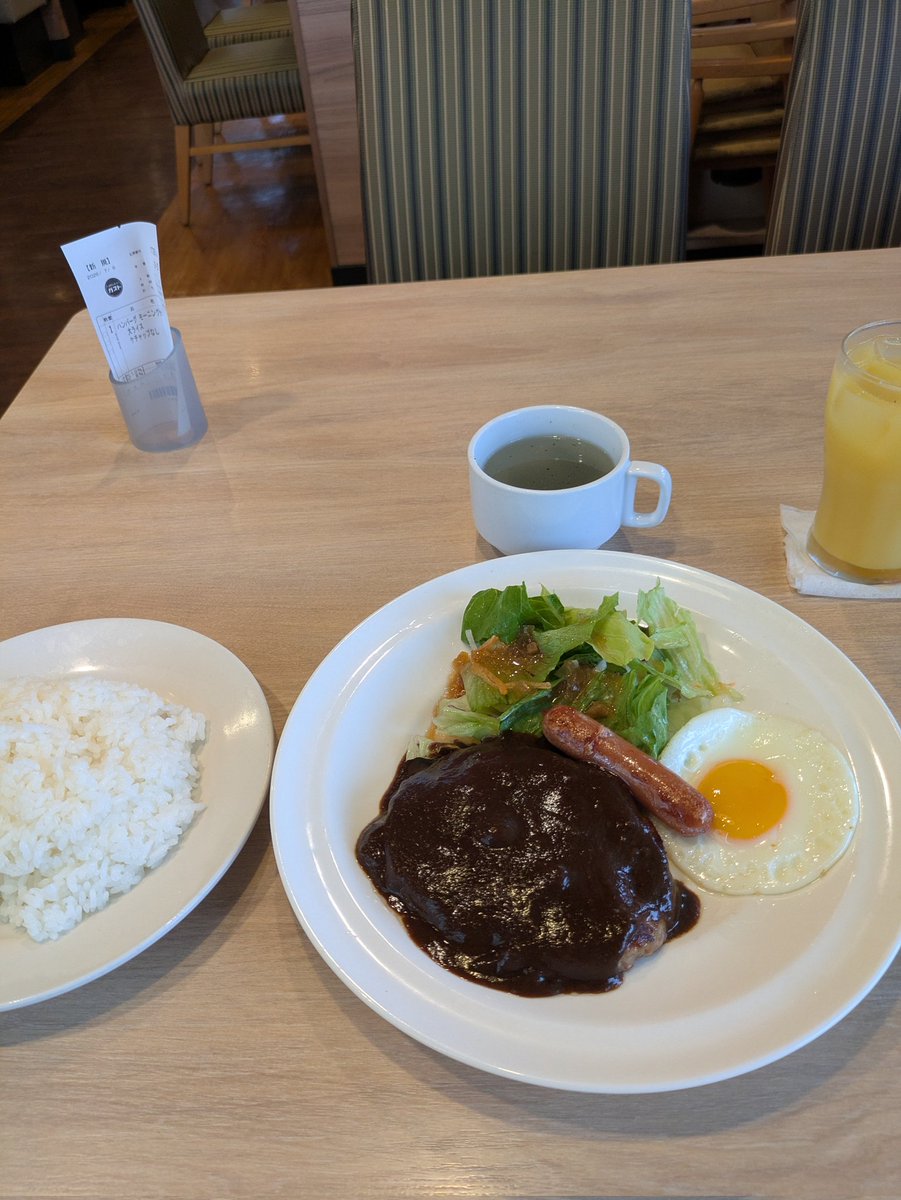 tanatos771's tweet photo. ハンバーグ朝食！
＃ガスト https://t.co/SOUXVhBDIF