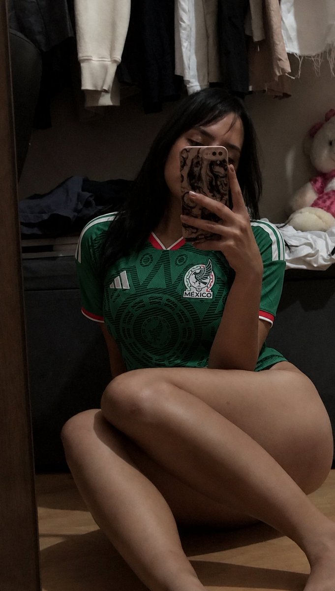 _nutelladenaty_'s tweet photo. Hoy tampoco los dejaré sin su regalo, si hoy gana México sorteo 1 pase gratis a mi canal de telegram entre los que den RT😽 https://t.co/xbVEqxJwes
