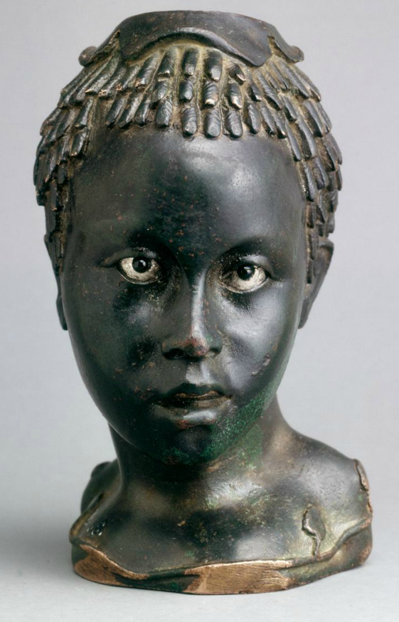 woolyheadblog7's tweet photo. 🇪🇬Vase in the Form of the Head of an Egyptian Youth, Alexandria (2nd Century B.C.E.) #artefacts #Egyptian #Vase https://t.co/0fnYVKCrsU