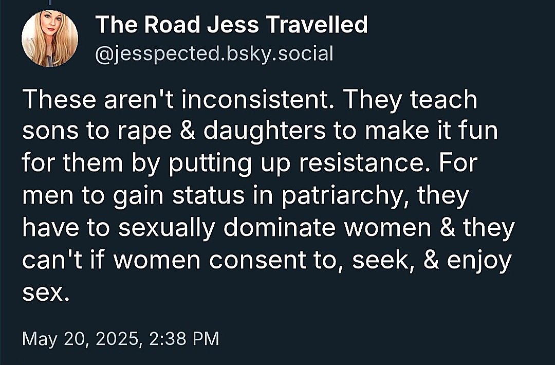 Carina_Amyth's tweet photo. @JessPected I took this screenshot of your comment on this subject last year, and when i post it, men are really triggered and angry about it, but refuse to admit it's true, even though it's so obvious with this framing. https://t.co/YdLMEfWYcc