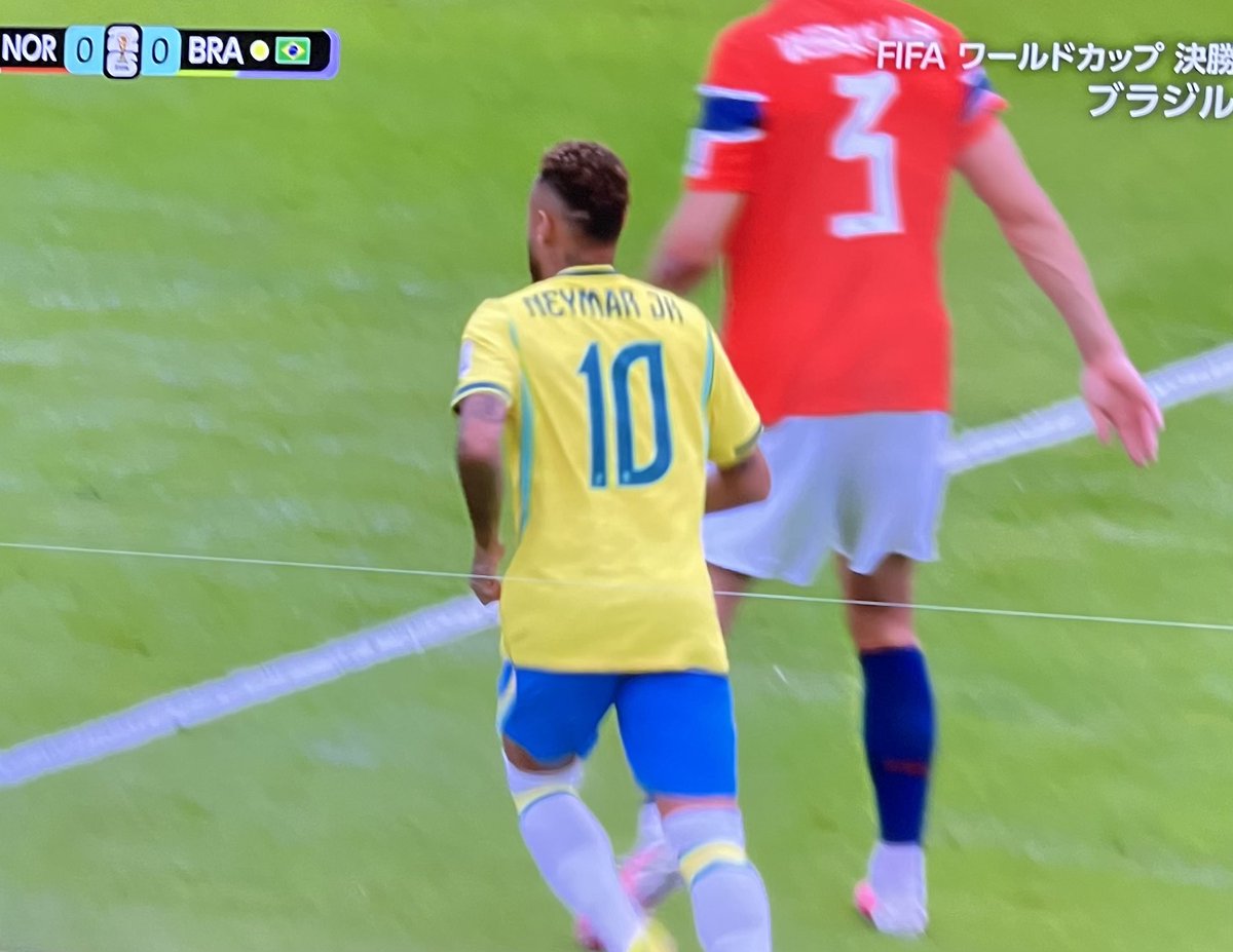 R31salomon's tweet photo. 飲水タイム前にネイマール入れる

ブラジルさん盛り上げ上手すぎるwwwww https://t.co/gsiGG2OOjR