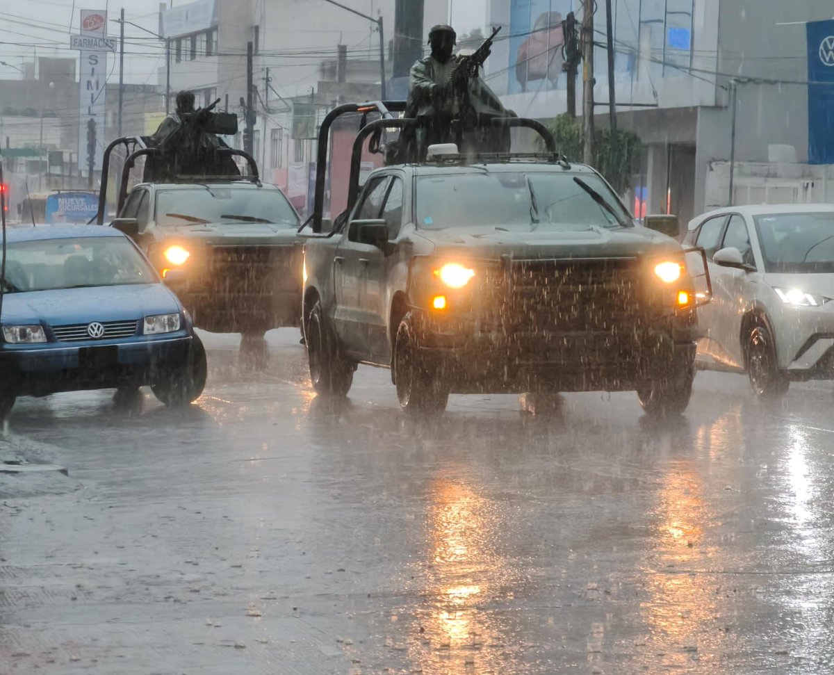 Milenio_Puebla's tweet photo. ⛈️ ¡No olvides tu paraguas! Fuerte lluvia en la ciudad de #Puebla

📸 @Isahmar_Torres
📲 https://t.co/ppPLOUsRa0 https://t.co/dlzhshYuuC