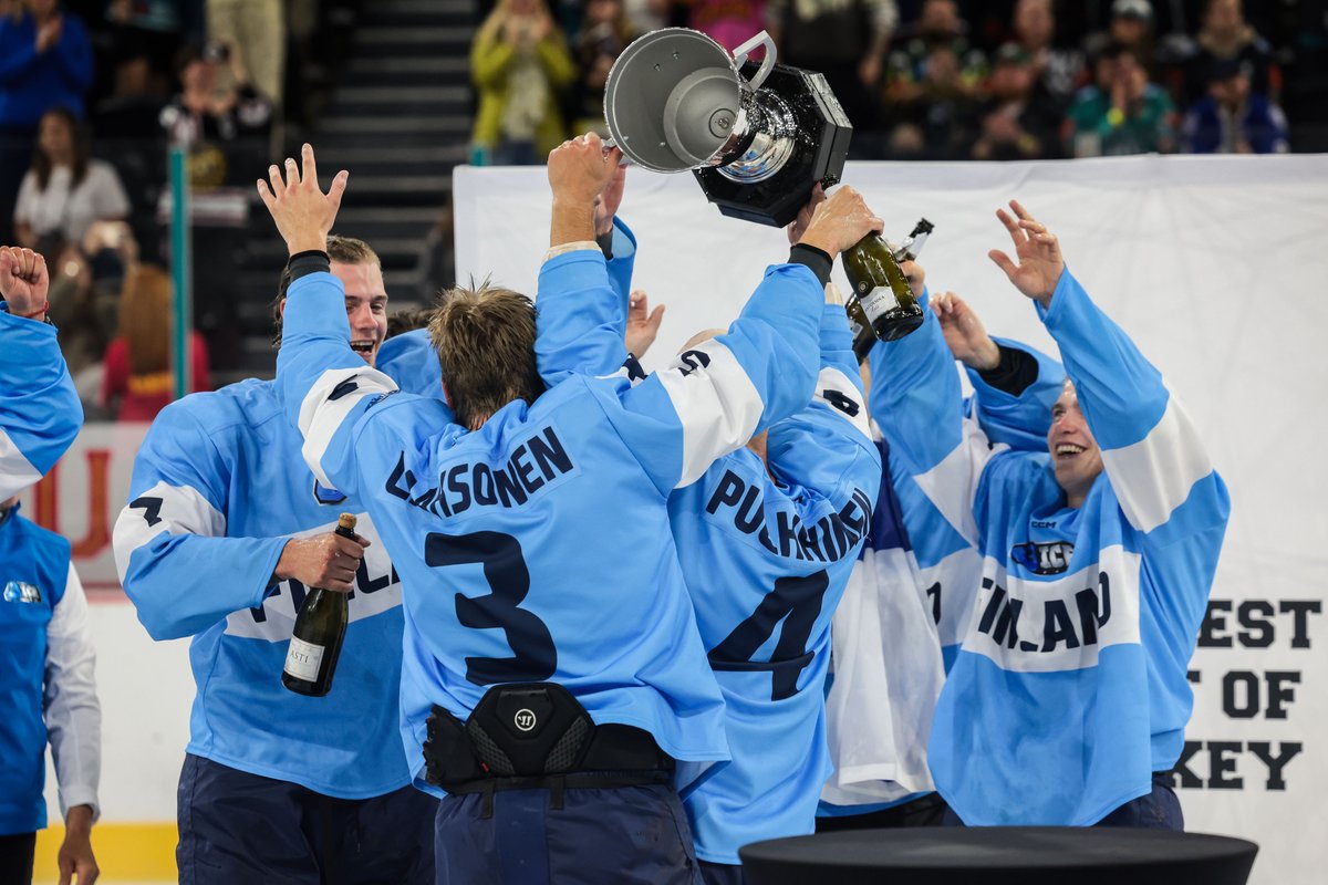BelfastGiants's tweet photo. What a weekend of @3IceHockey action! 🏒

Congratulations, 3ICE Finland! 🇫🇮🏆

📰 Read more → https://t.co/rX1oSNOeBq

#WeAreGiants https://t.co/Hd3HhzCRrt