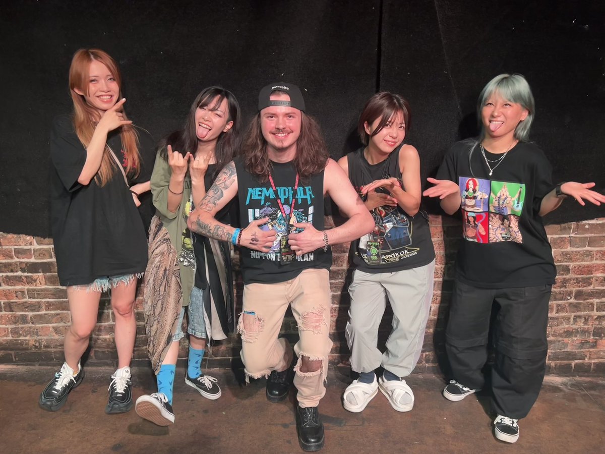 NatePaPe's tweet photo. So happy 🤘🏼🥹🤘🏼 dream come true
#nemophila #nemophila_band #nemophilaustour #reggiesrockclub #crafthouse https://t.co/QWWirUb1up