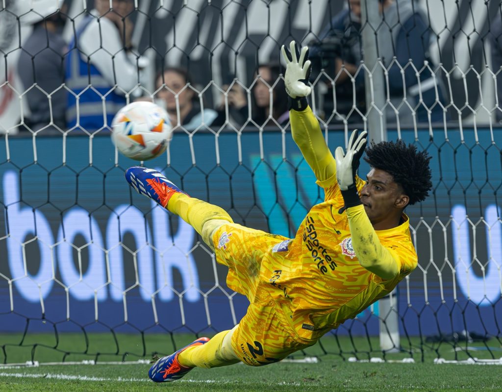 EuAmoSCCP10's tweet photo. Ele pegava
Realmente ele pegaria essa bola... https://t.co/zNPYintYJW