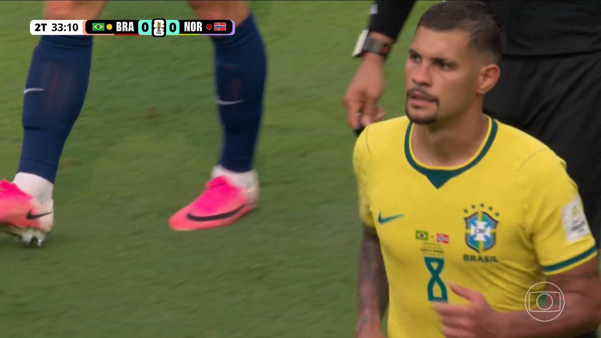 ZAMENZA's tweet photo. "Bruno Guimarães vai sair."

AH JÁ VAI TARDE. #BRAXNOR https://t.co/ekLriC7Dr6