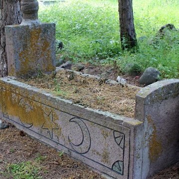 Halkiyatcilik's tweet photo. Selçuklu Sultanı II. Gıyaseddin Mesud bin Keykavus’un Samsun’daki kabriyle ilgili olarak, ecdada yakışır şekilde ihya edilmesi ve alanın yeniden düzenlenmesi amacıyla gerekli kurum ve mercilerle görüşmeler sağlanmış, çalışmalar başlatılmıştır. Emeği geçenlerden Allah razı olsun! https://t.co/o69h6SHgU7