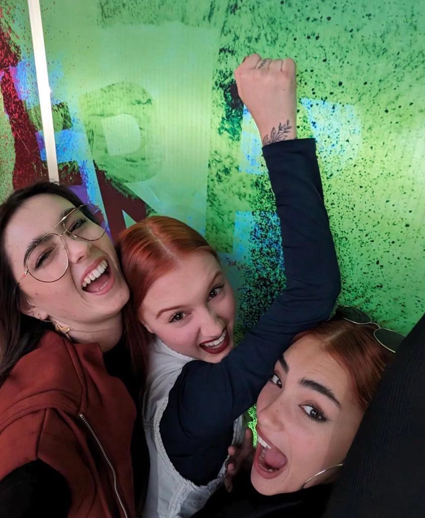 lasciaticadere's tweet photo. mi mancano https://t.co/RCBt8ZJC2f