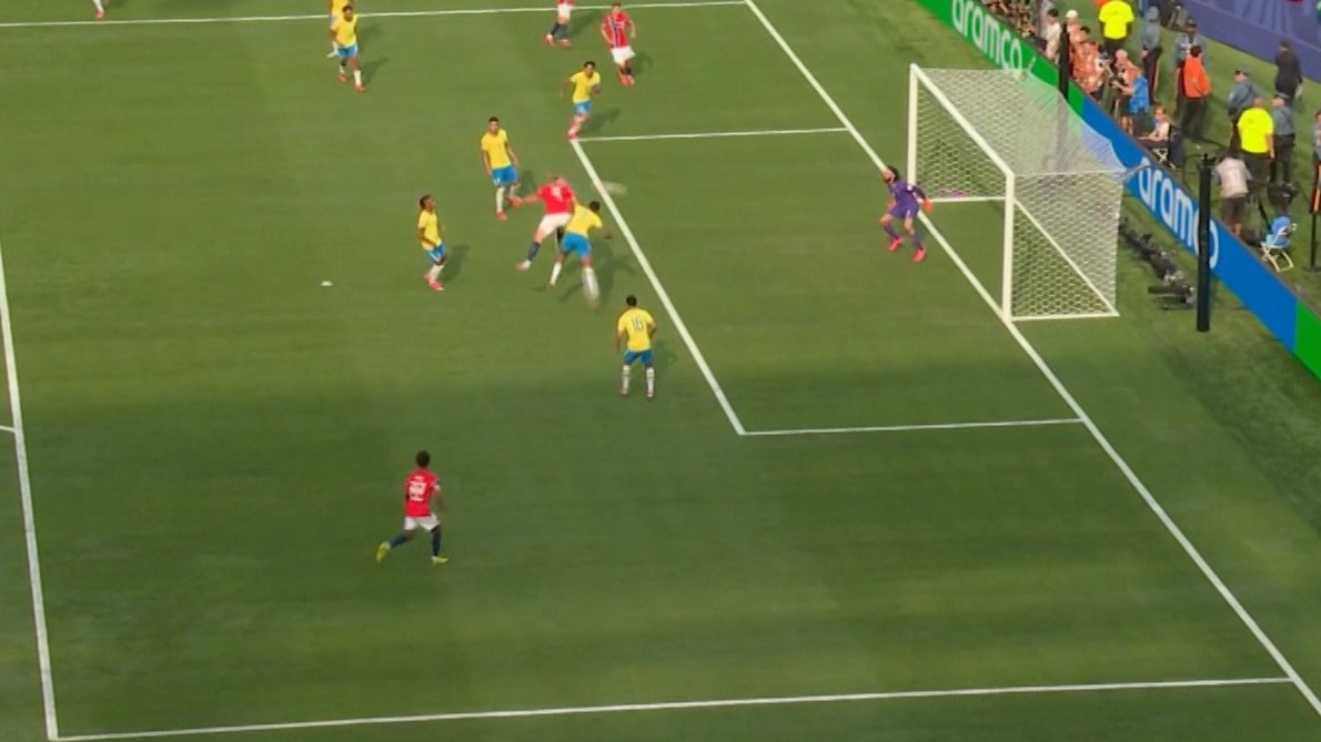 RMCsport's tweet photo. 🔥🔥🇳🇴HAAAALLLLAAAAANNNDDD ! 1-0 POUR LA NORVEGE A LA 79EME MINUTE !!
Le Cyborg mange Gabriel dans ce duel de la tête ! Quelle entrée exceptionnelle de Schjelderup ! 
https://t.co/uRqTVL13kJ https://t.co/qL0CrtCKjD