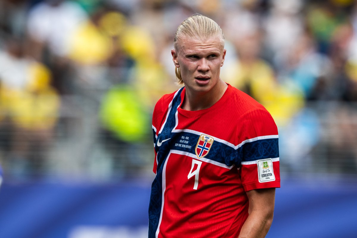 nff_landslag's tweet photo. 80. min: MÅÅÅÅÅL! Erling Braut Haaland header inn 1-0 mot Brasil! https://t.co/Txrh51jHcH