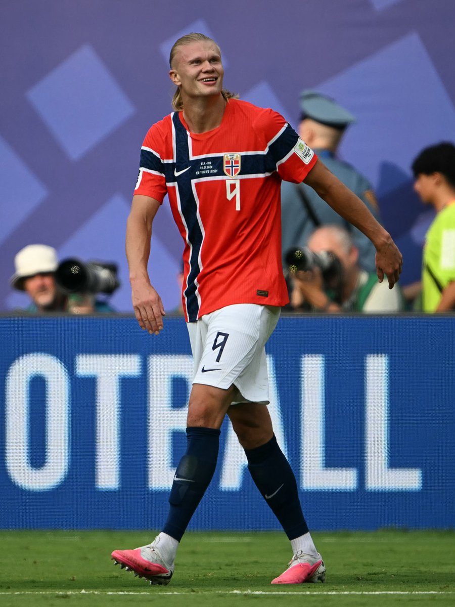 FIFAWorldCup's tweet photo. It had to be him 💪🇳🇴

#FIFAWorldCup https://t.co/p87Eb0sWpU