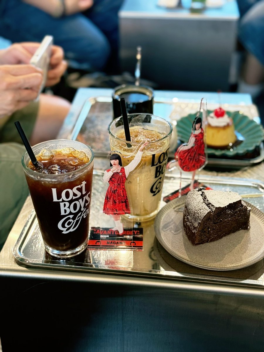 ash_fluff's tweet photo. 福岡の聖地巡礼 ☕️
Miyuu先生みたいに、かっこよくて魅力的な人になりたいな👀✨✨

#カフェ巡り　#ナガノンクエスト https://t.co/DbHFpXARp0
