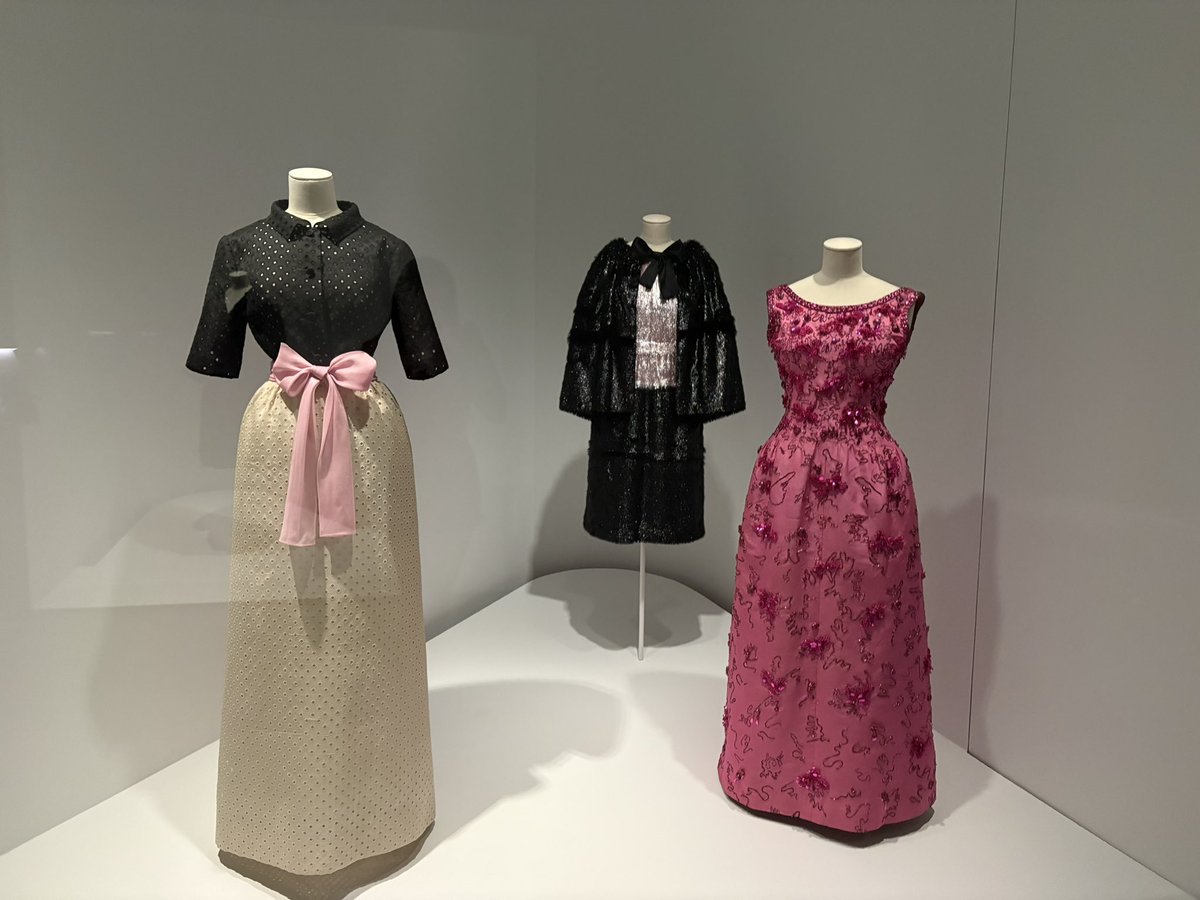 henryfoxluvr's tweet photo. day 9!! went to the balenciaga museum and i don’t even have the words it was absolutely gorgeous. it was so cool to see the history of the designer and brand and see some of his haute couture pieces! also tried popeyes for the first time https://t.co/FLmfeyZaNR