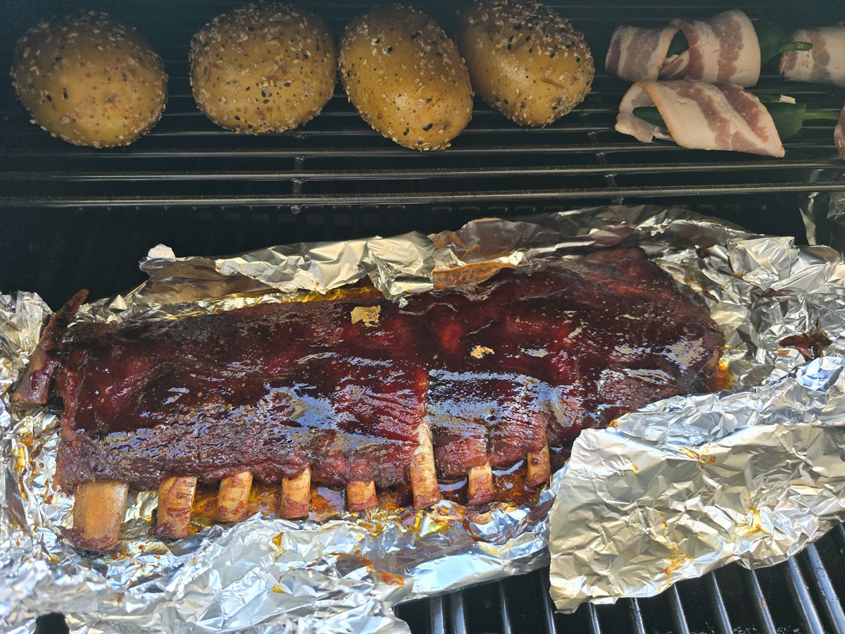 JayK_AND's tweet photo. mmmmm ribs https://t.co/OCUxD3QSEq