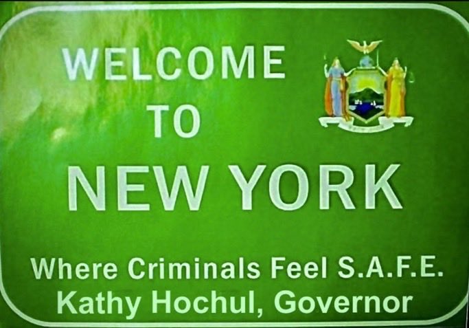 lateliercali5's tweet photo. @GovKathyHochul 🫵
Greedy
Power Hungry
Communist
Corrupt
“experiment”
is an #EpicFailure! 

#PassTheSaveAmericaAct
Photo 🆔 &amp; Legal Proof Of 🇺🇸 Citizenship

IN EVERY STATE &amp;
IN EVERY  *S I N G L E*  ELECTION!

#CodifyTheDogeCuts
#EndSanctuaryCities
#StopTheGovernmentFraud
#DeportAllIllegalAliens https://t.co/HnoELQSDPW