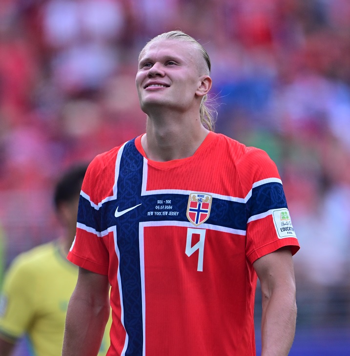 futbolarena's tweet photo. "BEN BÖYLE İSTEDİM VE BÖYLE OLACAK."

ERLING HAALAND! 🇳🇴 https://t.co/4KS4poku8Z
