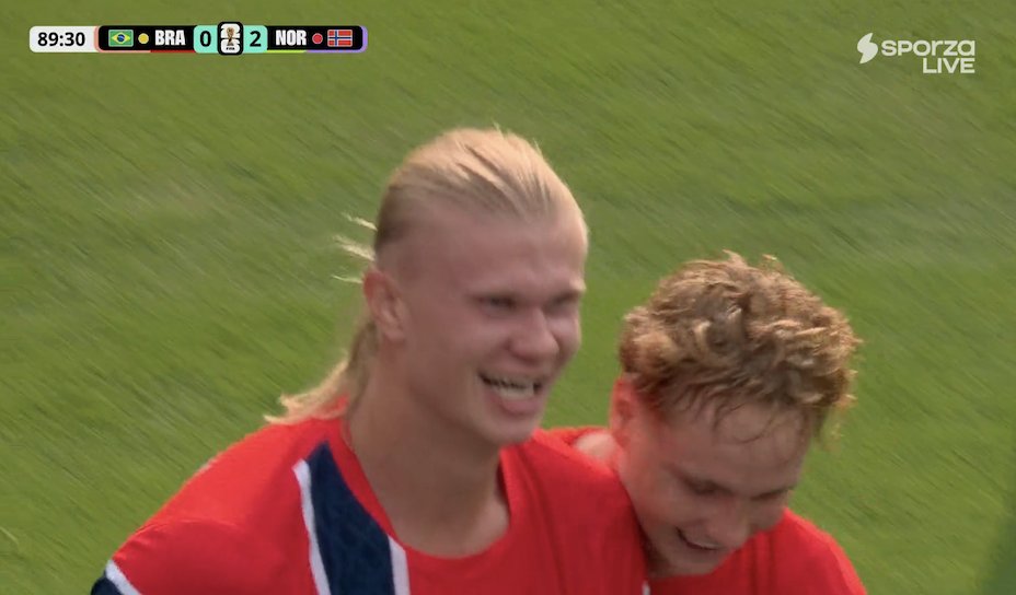 TouchlineX's tweet photo. 📸 - ERLING HAALAND HAS SINGLE HANDEDLY SENT BRAZIL TO THEIR PLANE BACK HOME! https://t.co/al1ZJQE25V
