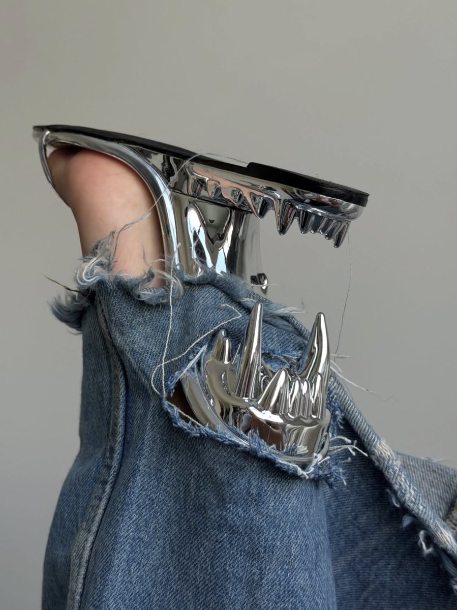 badestoutfit's tweet photo. gcds silver shark heels https://t.co/SerdMqhQGS