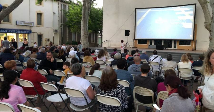 lagathois_fr's tweet photo. Bessan - Les soirées de cinéma en plein air reviennent à Bessan ! #bessan https://t.co/OmWUKm6USW https://t.co/o3bl7Aymm4