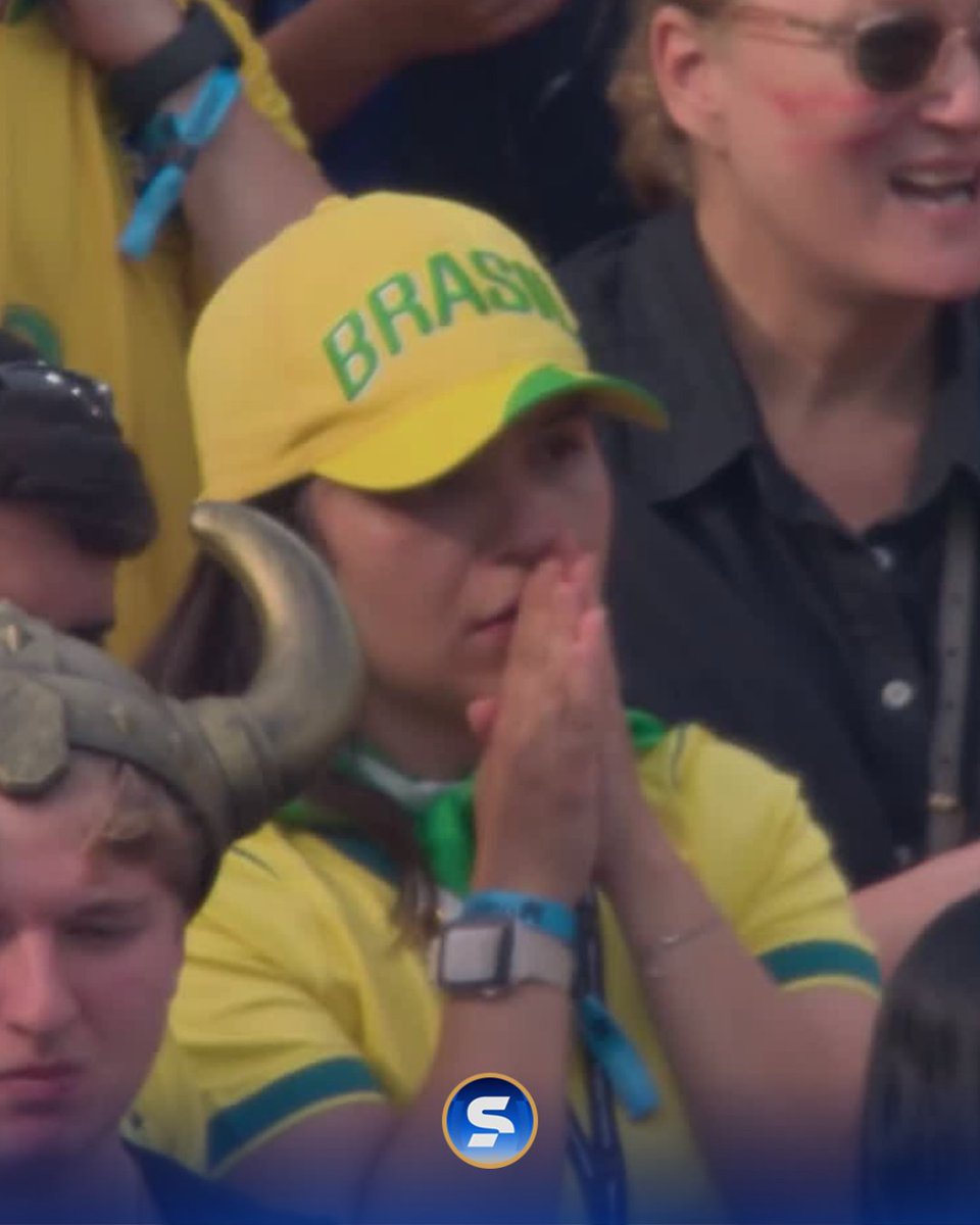 sportv's tweet photo. TORCIDA TENSA! ☹️

Haaland abriu o placar e a torcida brasileira ficou tensa com a situação. Bora recuperar esse placar, Brasil!

*Contém texto alternativo

#CopaNaGlobo #ViveNaGente #Brasil #Noruega https://t.co/kX2AWJ27Bx