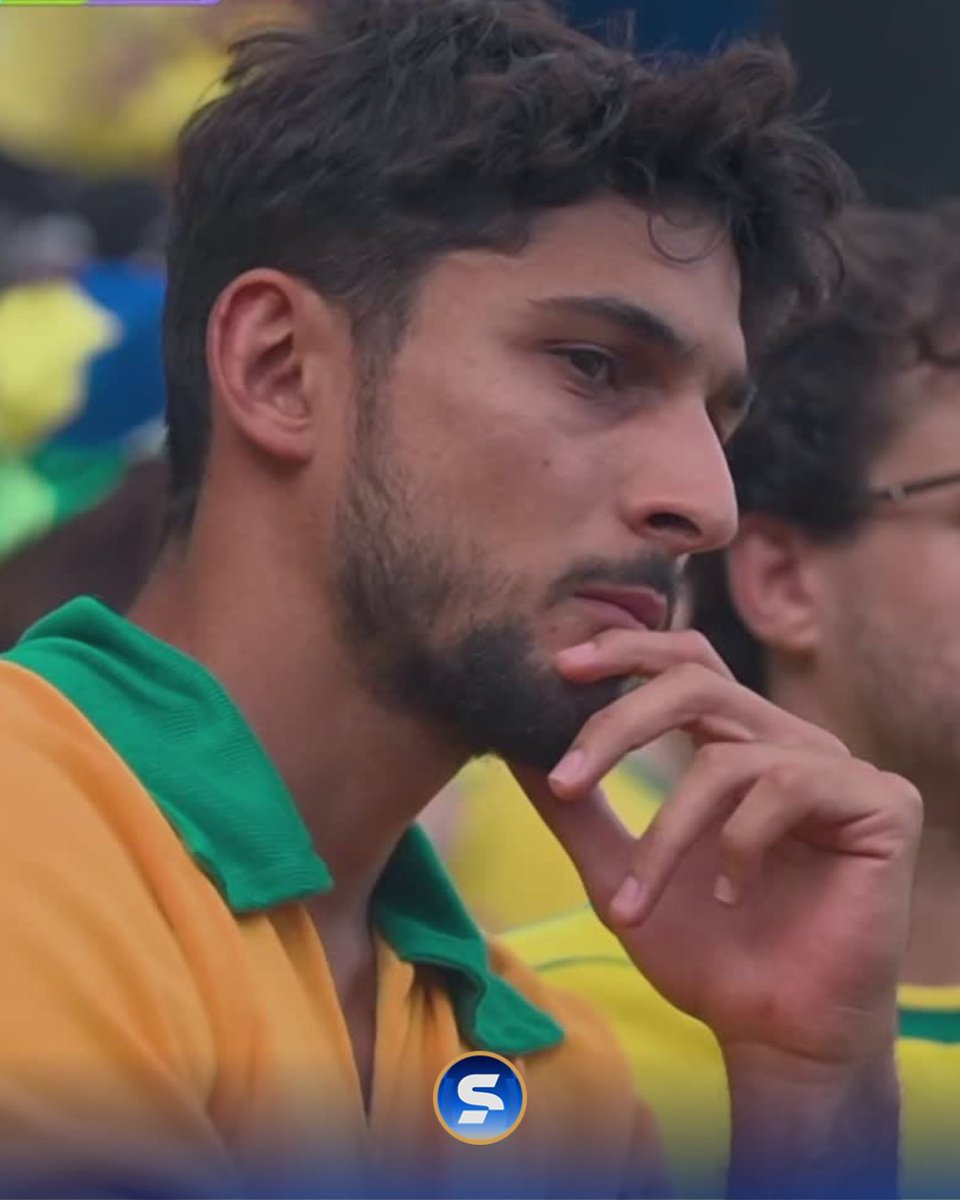 sportv's tweet photo. TORCIDA TENSA! ☹️

Haaland abriu o placar e a torcida brasileira ficou tensa com a situação. Bora recuperar esse placar, Brasil!

*Contém texto alternativo

#CopaNaGlobo #ViveNaGente #Brasil #Noruega https://t.co/kX2AWJ27Bx