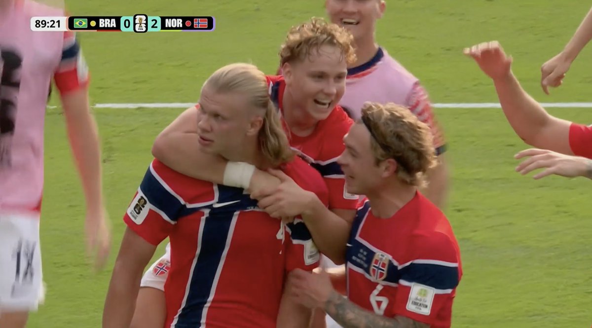 ofootball__'s tweet photo. 2-0 NORWAY. 🇳🇴

GOOOOOOOOOOOOOAAAAAAAAAAAAAALLLLLLLLLLLLLLL ERLING HAALAND!!!!!!!!!!!!!!!!!!!!!!!!!! 🤯🔥

GOAL GOAL GOAL GOAL GOAL GOAL!!!!!!!!!!!!!!!!!!!!!!!!!!!!

ERLING HAALAND SCORES AGAIN FOR NORWAY!!!!!!!!!!!!!!!!!!!!!!!!!!!! 🇳🇴⚽ https://t.co/NeHFZpJHXr