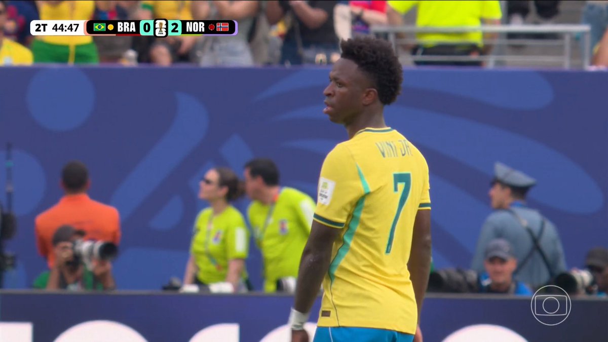 ZAMENZA's tweet photo. HAALAND ELIMINOU O BRASIL DA FORMA MAIS FÁCIL DO MUNDO. ACABARAM OS MEMES COM VINI JR.  #NORXBRA https://t.co/g9LxohGO6z