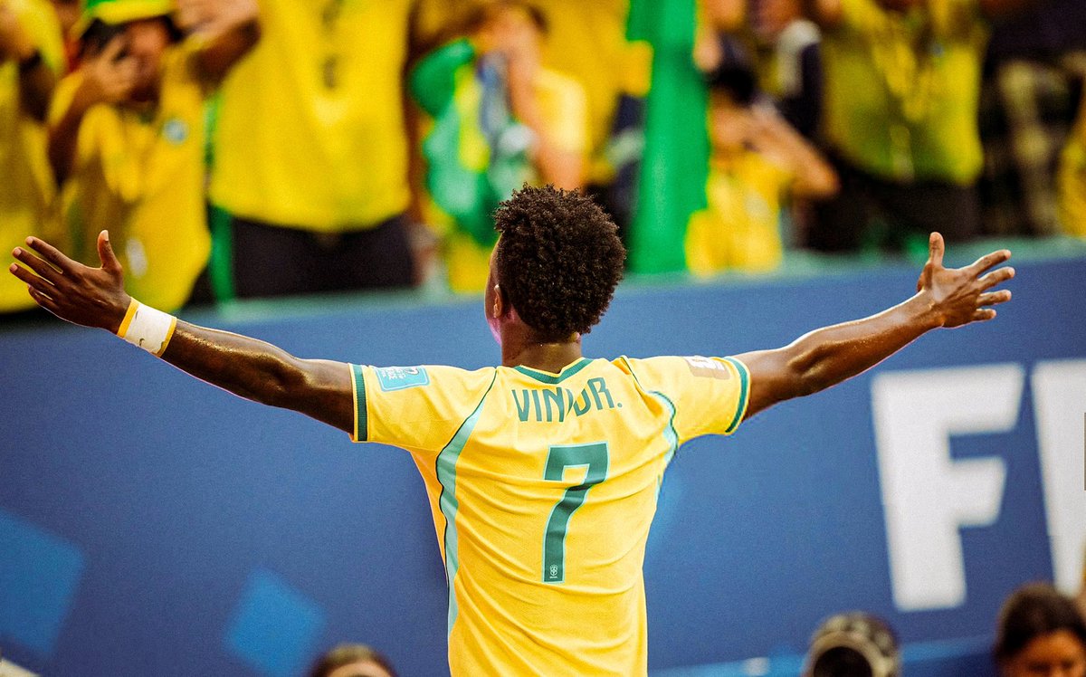 AhmedNabilRm1's tweet photo. اللاعب الوحيد من البرازيل اللي مكانش يستاهل الخروج، غير كدا كلهم لاعيبة متتقلعش من الرجل. https://t.co/L2BKILiY3l