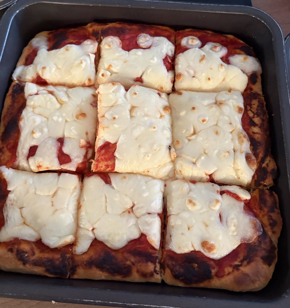 firstprincy's tweet photo. just made pizza for my family. tell me it looks absolutely delicious cuz it took me a whole afternoon https://t.co/SOSZTFKoPw
