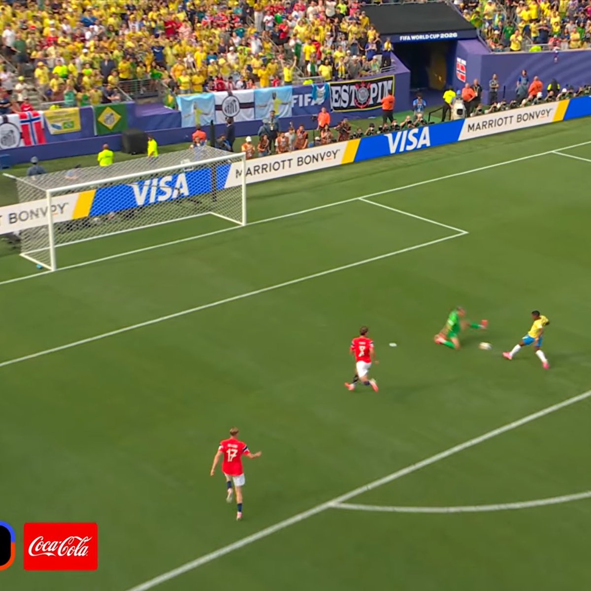 futebolreii's tweet photo. Jogo de Copa do Mundo.
Não pode errar.
Perdemos para nós mesmos.

Fim. https://t.co/QvZahJn04q