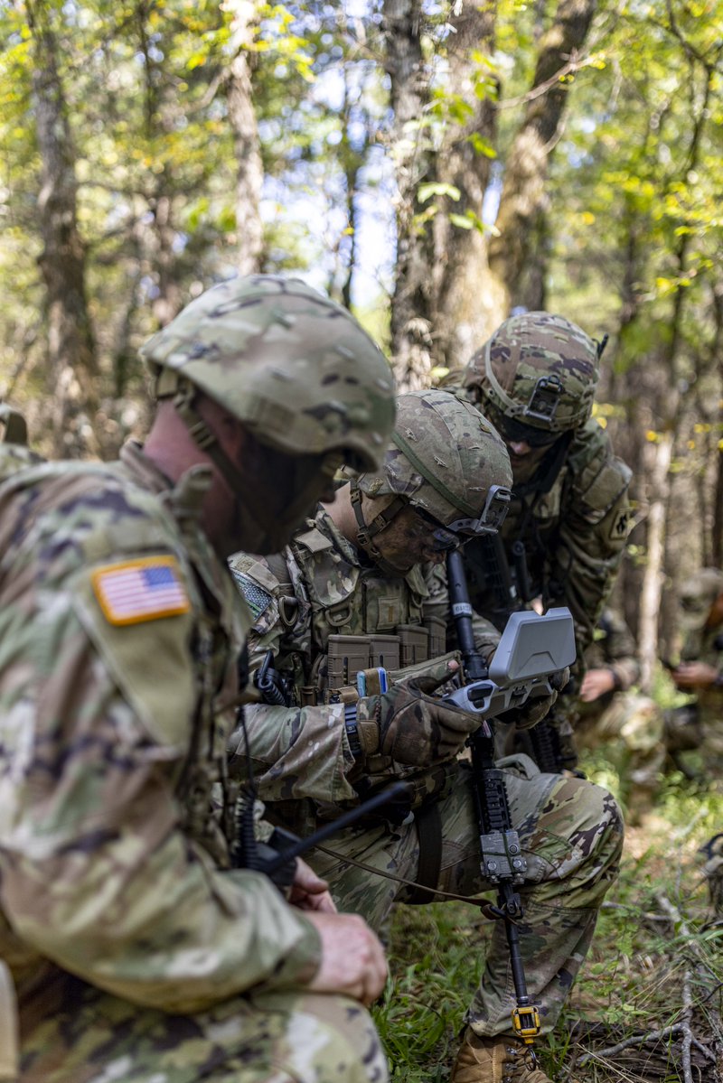 OKGuard's tweet photo. Unmanned aircraft systems are a present battlefield reality.

Leaders must understand counter-UAS trends and prepare their formations for emerging threats.

Exercise Thunderstruck tests how #OKGuard units respond and adapt.

https://t.co/hyvuRjE3g5 https://t.co/TBaU5XMUAW