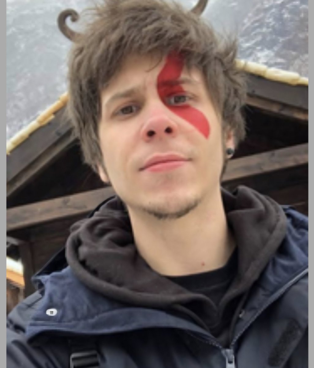 jonadrow's tweet photo. @InvictosSomos No se les hace raro que Brasil no ataca, no presiona y dejan que Noruega haga todo lo que quiera? La FIFA deberían abrir una investigación,  definitivamente los amenazó el líder del cartel de Noruega.... https://t.co/Xzt70MBTEm