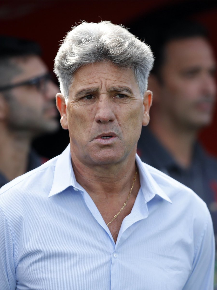 Maubmarcon's tweet photo. Deu de palhaçada @CBF_Futebol , o treinador da seleção tem nome e sobrenome. Renato Gaúcho! https://t.co/M50Fmhr0Cd