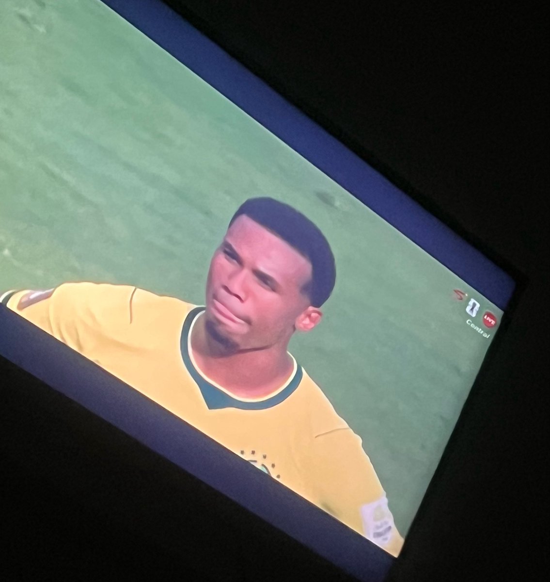 Faridatu001's tweet photo. Halaand already knows them very well…. He is unstoppable not gonna lie 😭😭 https://t.co/k9i0Bb0EZ4