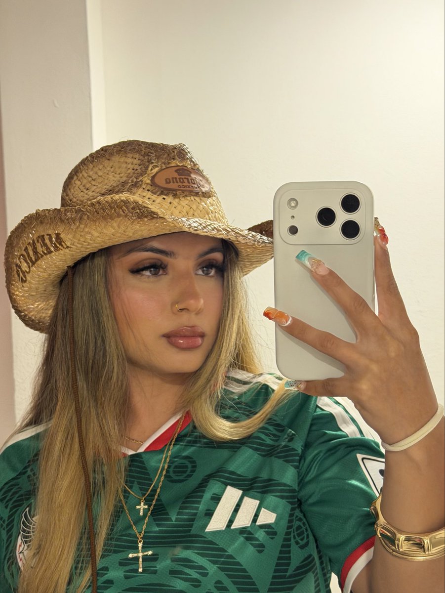 basicdes's tweet photo. Game Day🙂‍↕️🇲🇽 https://t.co/2zIAtGMKfe