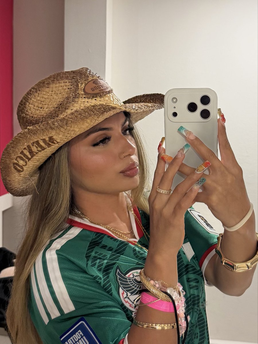 basicdes's tweet photo. Game Day🙂‍↕️🇲🇽 https://t.co/2zIAtGMKfe