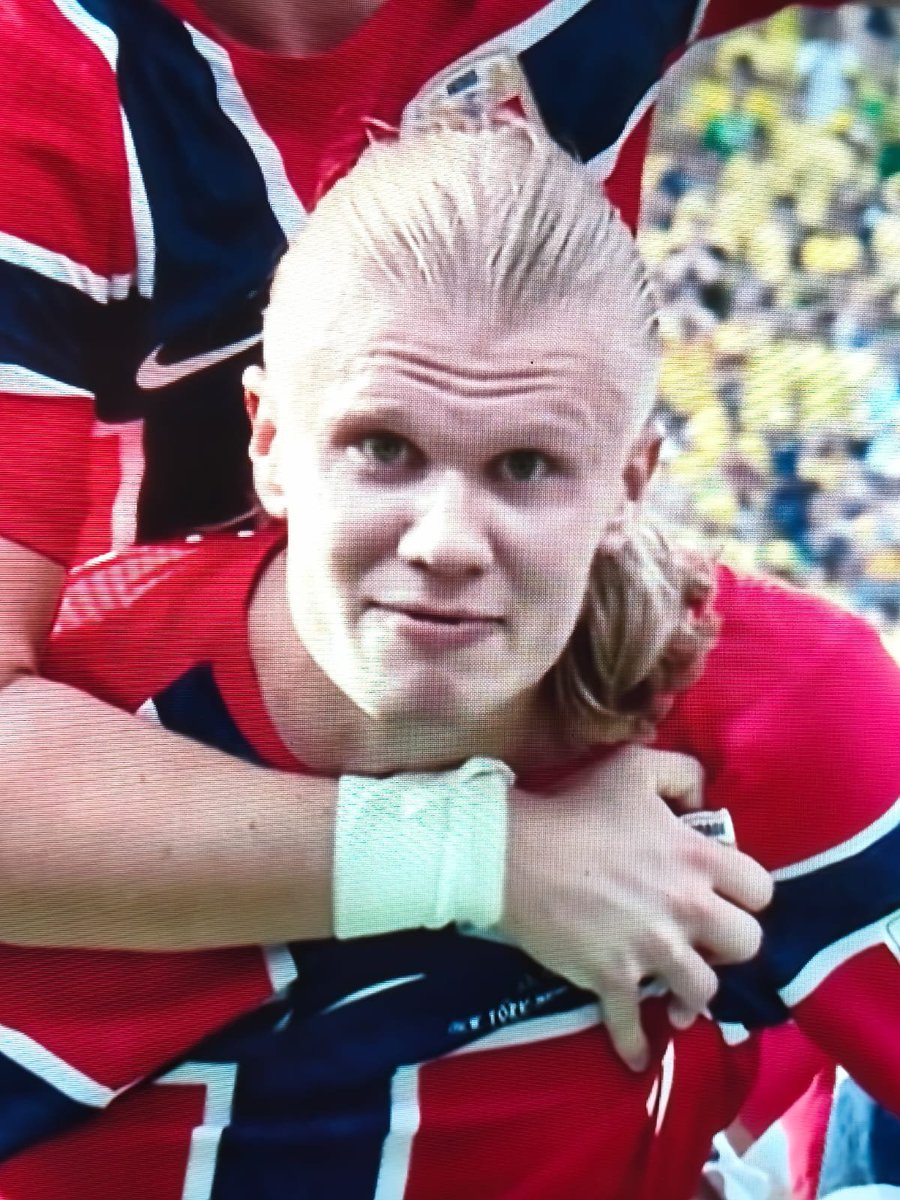 marga2478's tweet photo. Erling Haaland tiene el partido 2- 0 ante Brasil, el Sansón de Noruega.
#futbol2026
#mundialdefutbol https://t.co/HS7Y7F2KUI