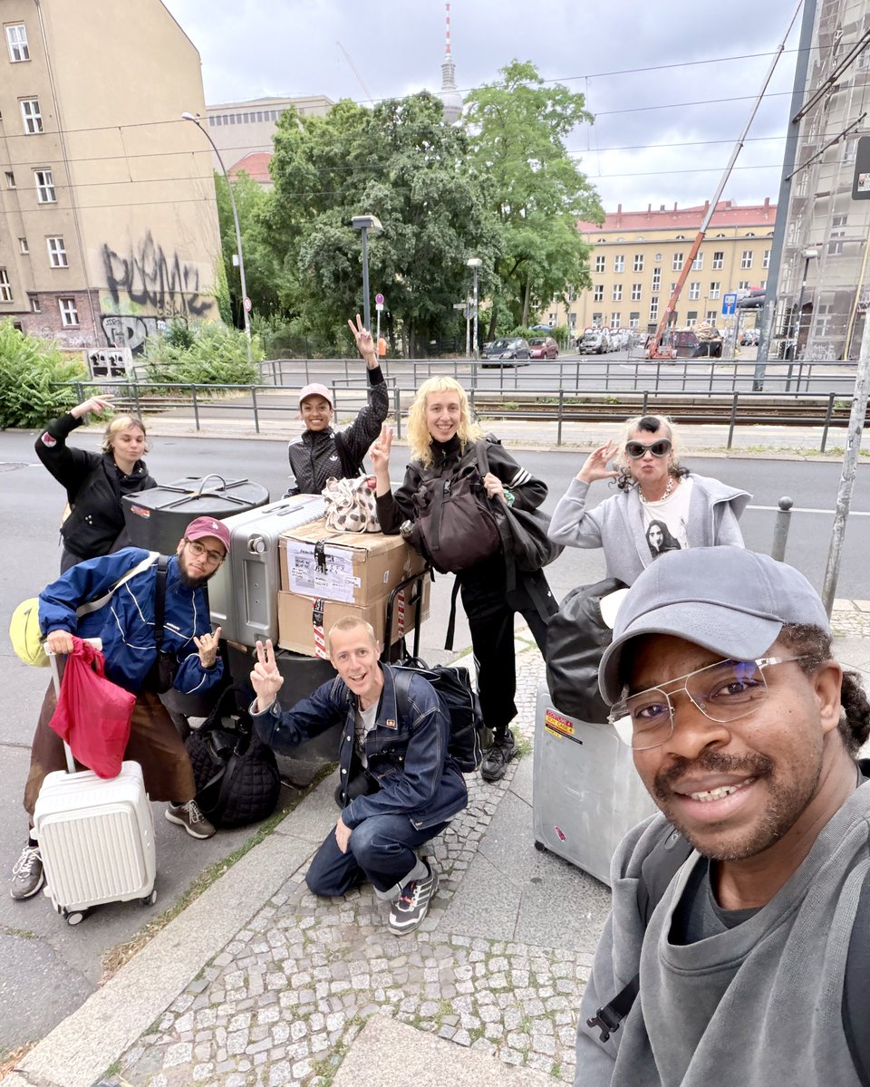 peaches's tweet photo. Post���festival unload after Down The Rabbit Hole 🇳🇱
Bus emptied, cases/merch stacked, crew still smiling. Grateful for this team:
@holyhilary @dan_rkn @_natashavergilio @timstephensully @malicia_biche @blckcrckr
And to @bryanschalllighting @theglowingpear — missed you on this one. https://t.co/ift1SXndeH