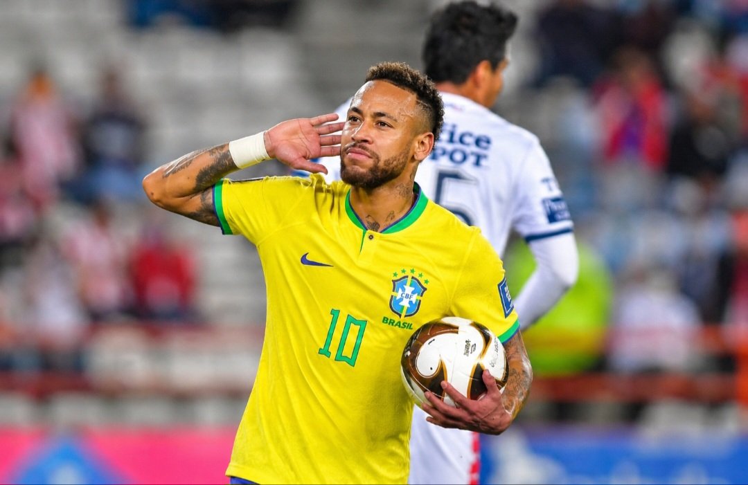caah794's tweet photo. Como se sintió neymar despues de meter el primero para brasil al 97 , para poner el 1-2  a noruega https://t.co/xp7XLj280E