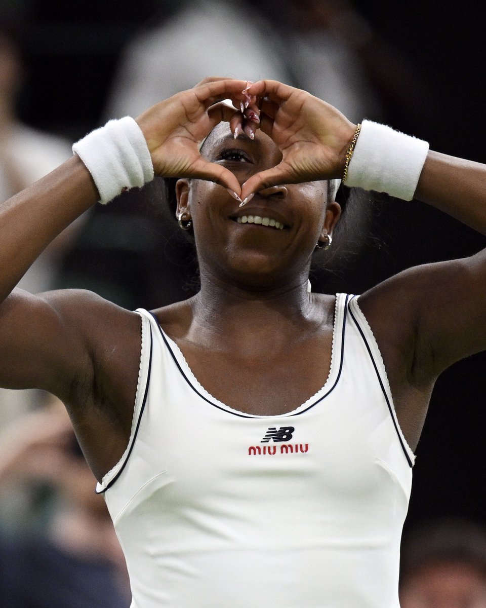 TennisChannel's tweet photo. FIRST. WIMBLEDON. QUARTERFINAL. ❤️ 

Very well deserved by @CocoGauff who beat Belinda Bencic 4-6, 6-3, 6-4 👏 

#Wimbledon https://t.co/bnAAXHOL3o