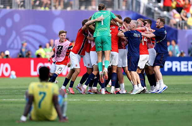 AdriRM33's tweet photo. Esta imagen de Vinícius me ha destrozado.

😭💔 https://t.co/mbAdJ2DGXe