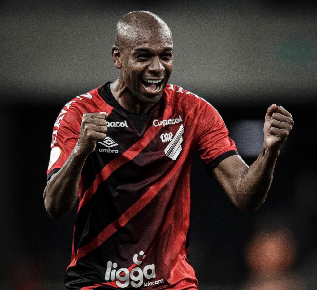 murilomach_'s tweet photo. Athletico paranaense 🤝 Ferrar seleção https://t.co/r3BxWb9b54