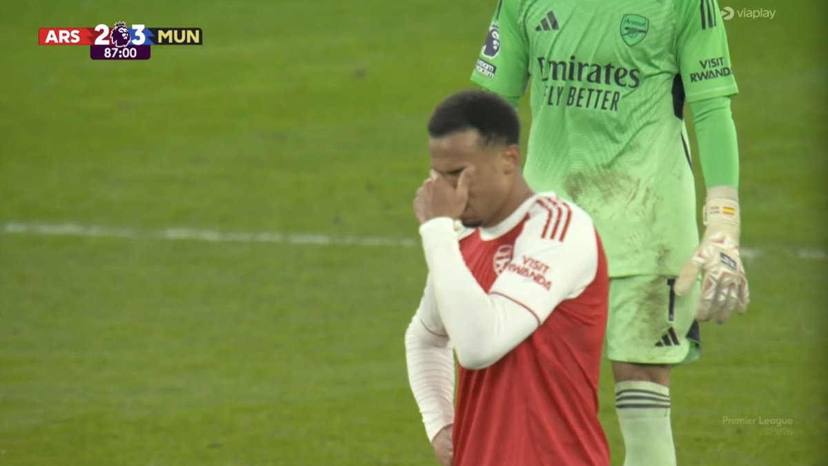 _kobbyphocus's tweet photo. Gabriel is the first player in history to cry in both club and international shirts in the same year https://t.co/8zPpt8fTou