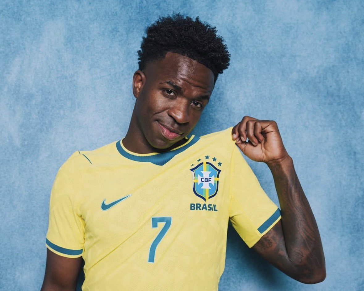 futtmais's tweet photo. A decisão é da comissão técnica, mas o Vinícius Jr. sendo craque do time e brigando pela artilharia da Copa do Mundo não poderia deixar o Bruno Guimarães cobrar o pênalti decisivo.

Não existe. https://t.co/eS8t2SMANE