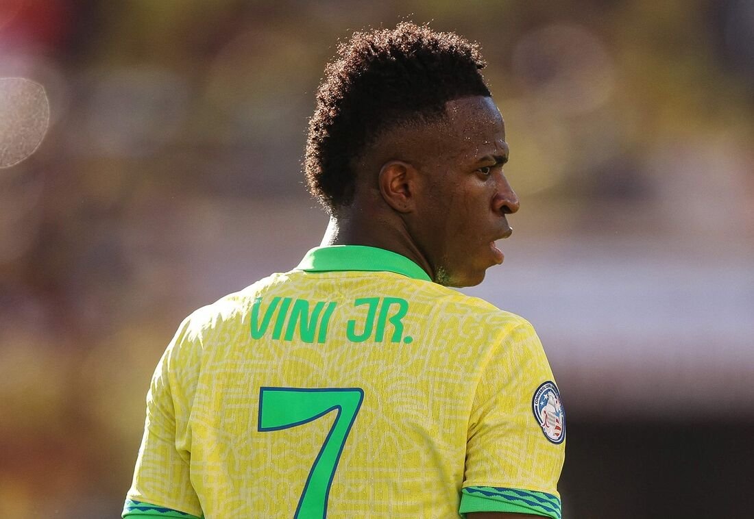 Savagefiction's tweet photo. A única certeza da seleção é que seu futuro se chama Vini Jr, ele fez seu nome nessa Copa e vai fazer na próxima também 🤘🏾 https://t.co/OjlP4KcmOR
