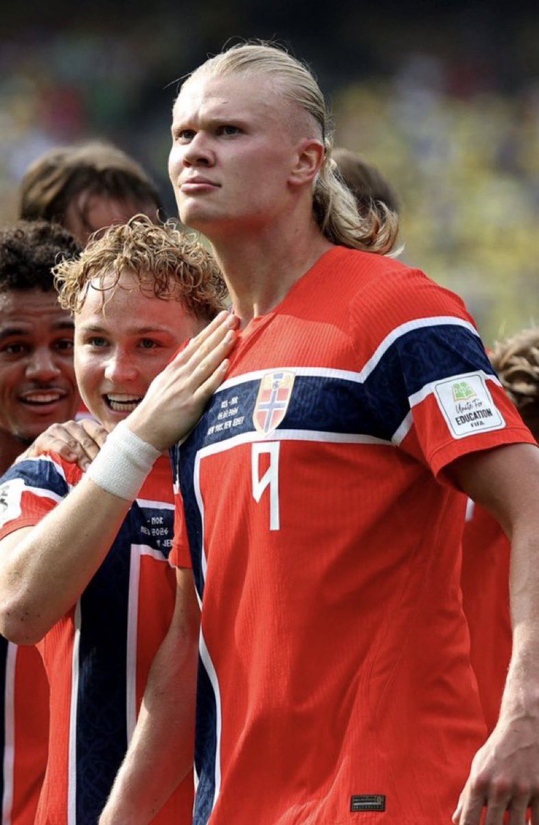 GHADA_A_J's tweet photo. Gratulerer, du er en ekte mester!

 #haaland #norway #brazil https://t.co/2DCWBqwKnH