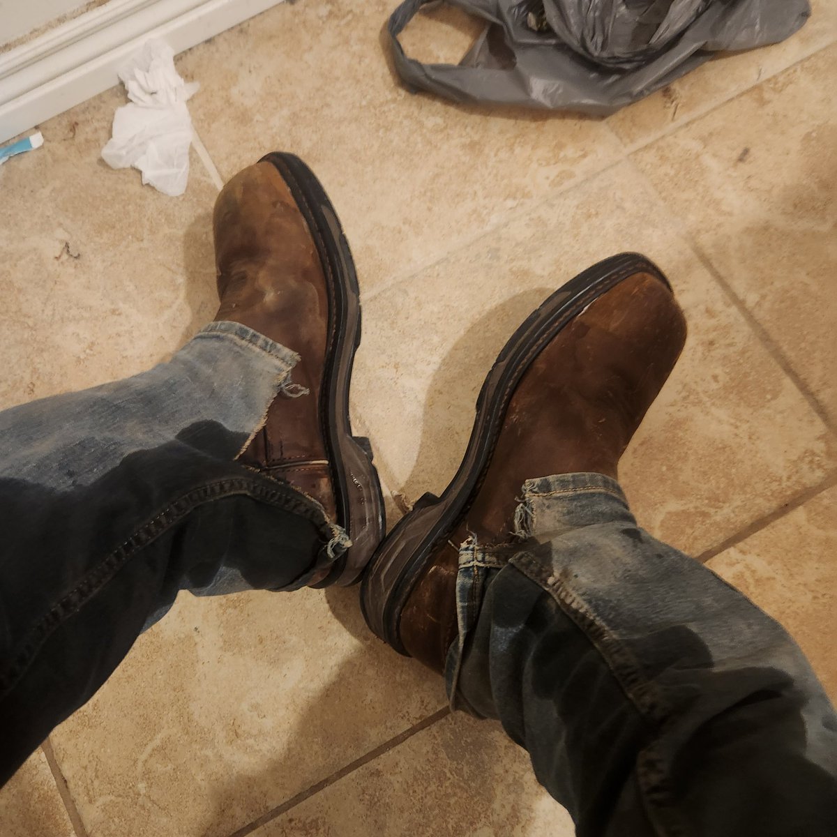 TomTheDom7's tweet photo. Has to take a piss bad https://t.co/iyM7sny4gf